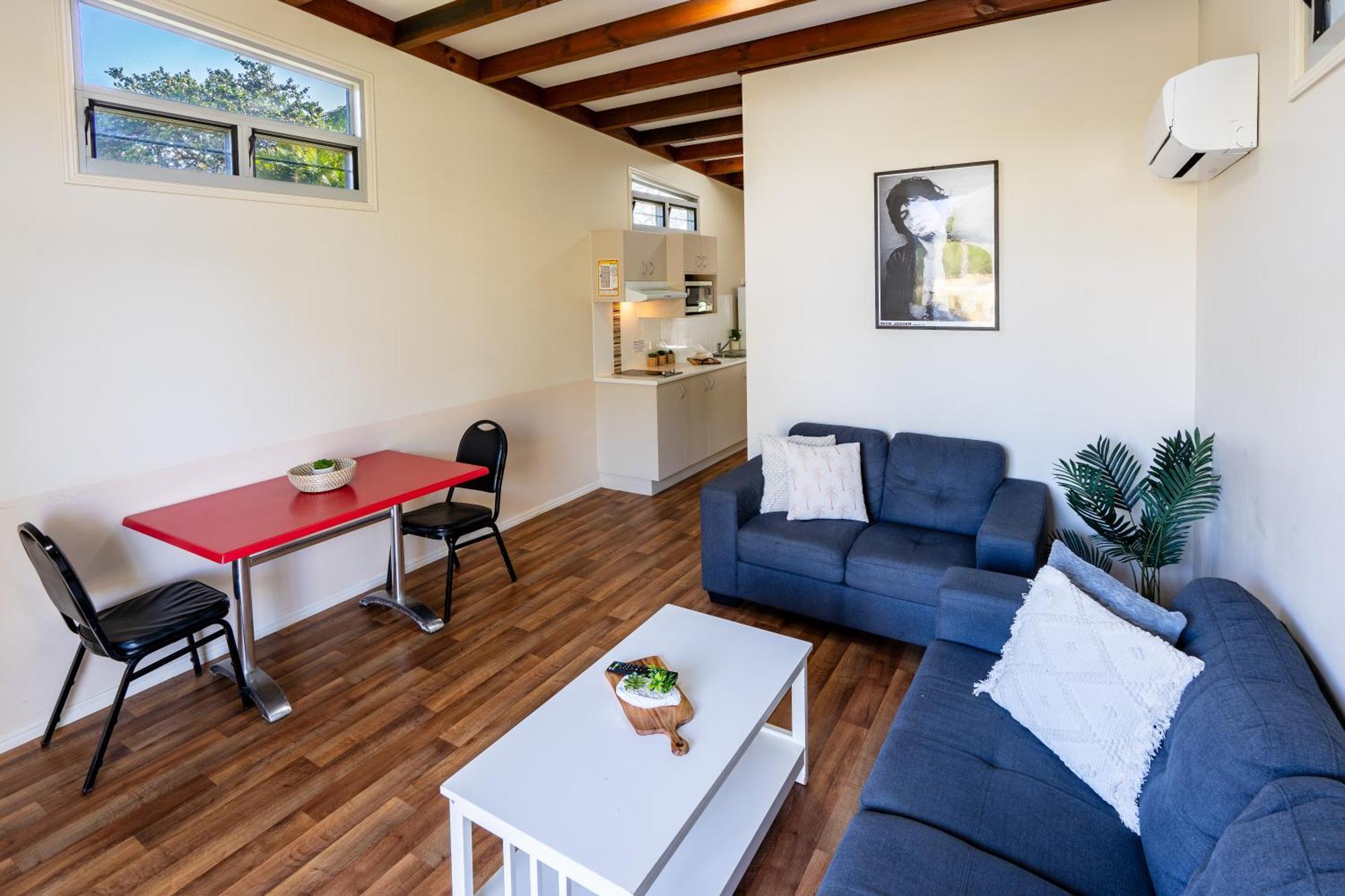 Tasman Holiday Parks - Rollingstone Exterior photo
