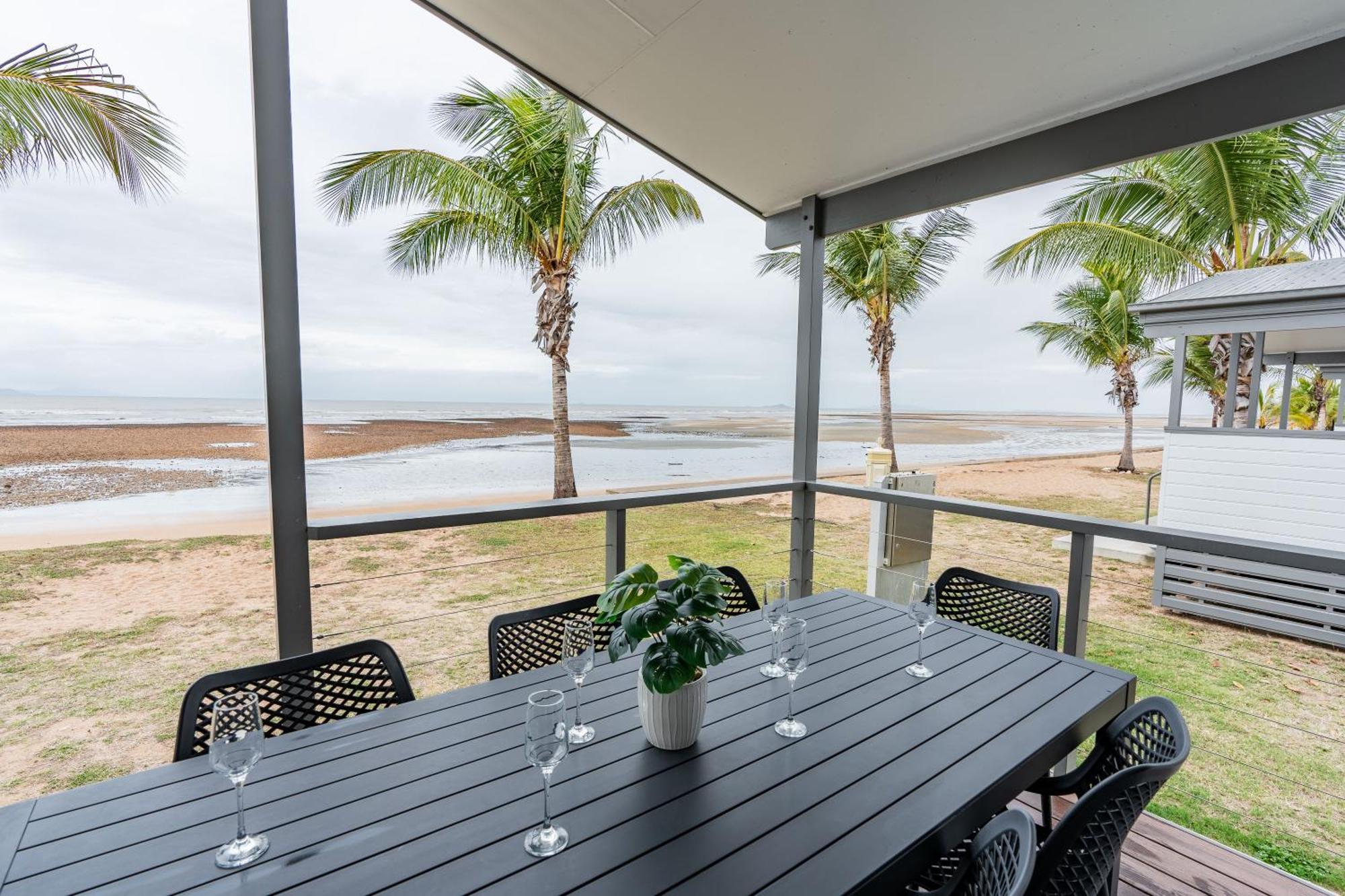 Tasman Holiday Parks - Rollingstone Exterior photo