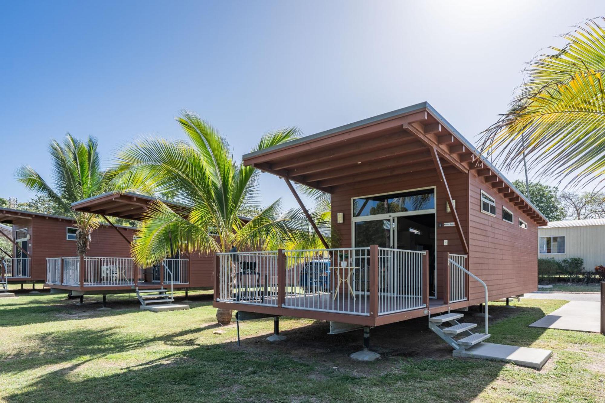 Tasman Holiday Parks - Rollingstone Exterior photo
